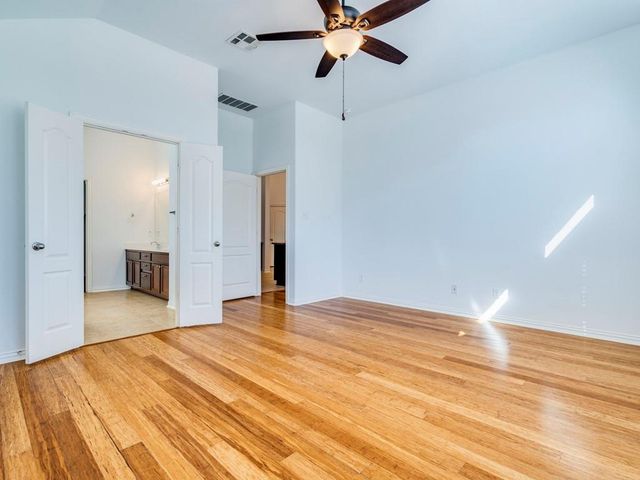 401 Strawberry Blonde DR, Buda, TX 78610