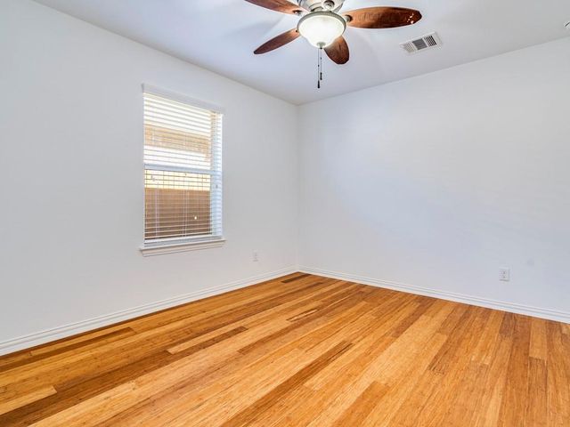 401 Strawberry Blonde DR, Buda, TX 78610