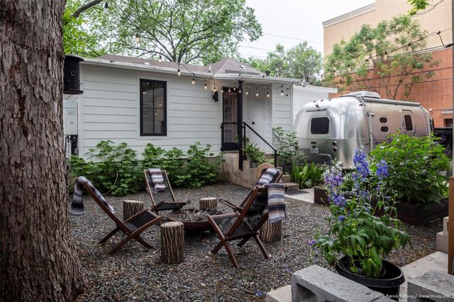 303 Navasota ST, Austin, TX 78702