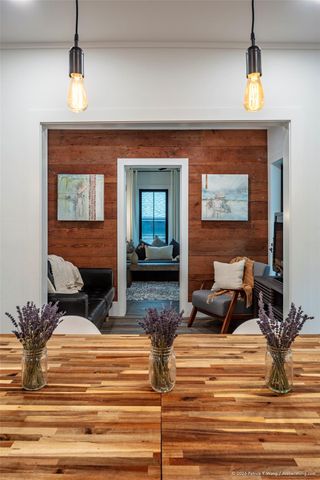 303 Navasota ST, Austin, TX 78702