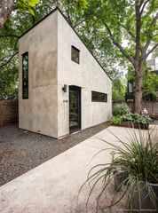 303 Navasota ST, Austin, TX 78702