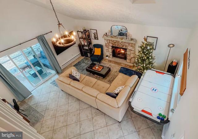 1355 WINDING WAY, Tobyhanna, PA 18466