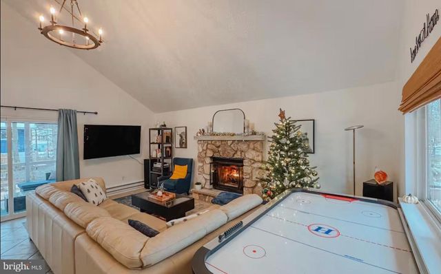 1355 WINDING WAY, Tobyhanna, PA 18466