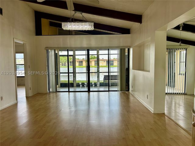 416 Briarwood Cir 2-24, Hollywood, FL 33024