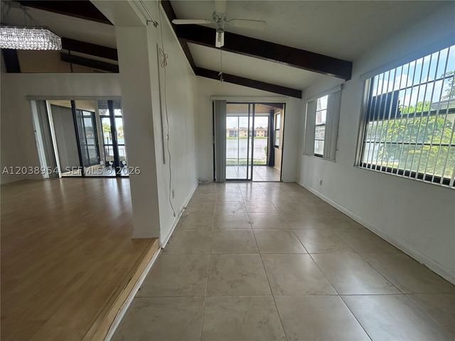 416 Briarwood Cir 2-24, Hollywood, FL 33024