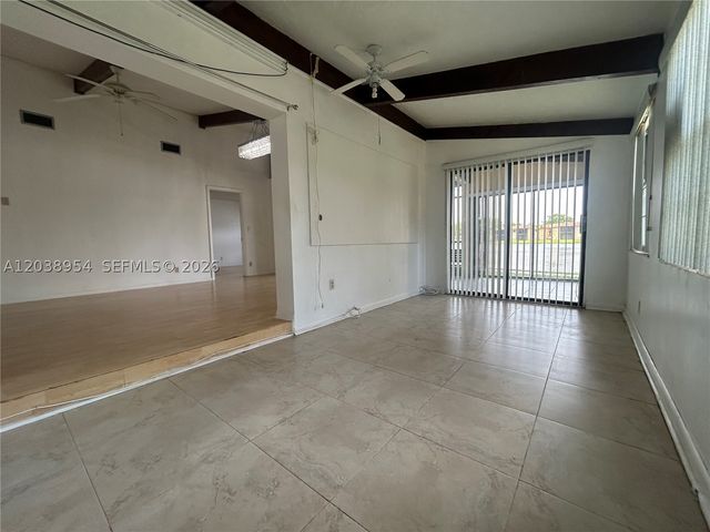 416 Briarwood Cir 2-24, Hollywood, FL 33024