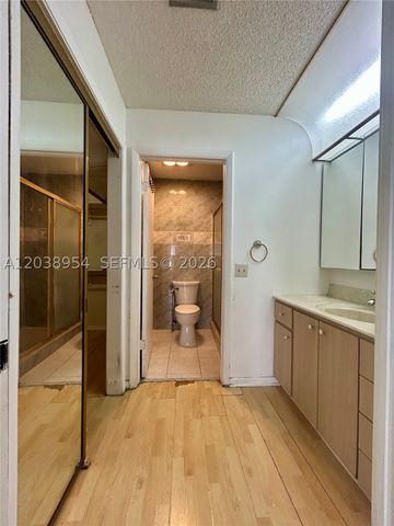 416 Briarwood Cir 2-24, Hollywood, FL 33024