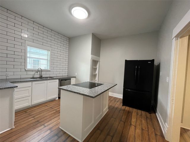 721 W Monterey Street, Denison, TX 75020