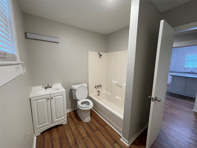 721 W Monterey Street, Denison, TX 75020