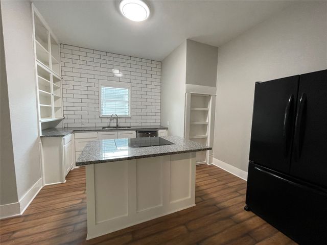 721 W Monterey Street, Denison, TX 75020