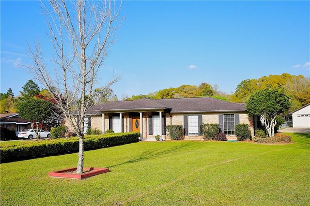 3252 Meadow Lane, Mobile, AL 36618