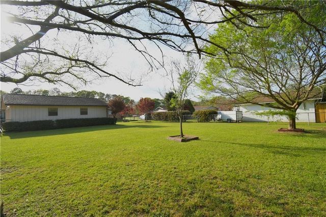 3252 Meadow Lane, Mobile, AL 36618