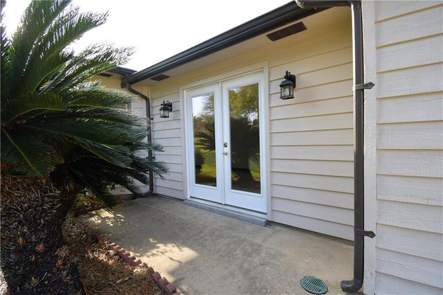 3252 Meadow Lane, Mobile, AL 36618