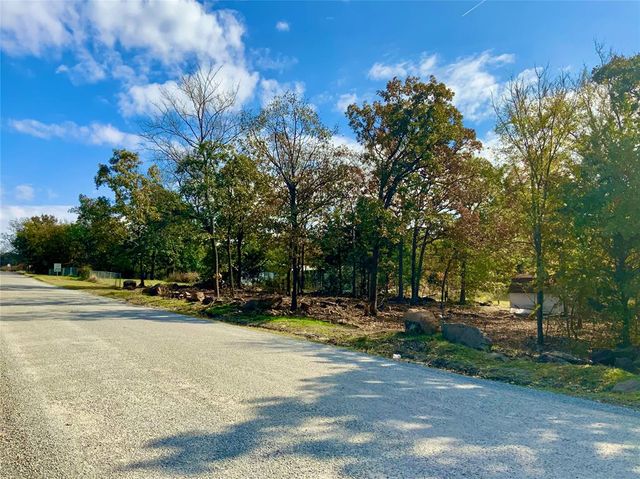 Pine Drive, Stigler, OK 74462