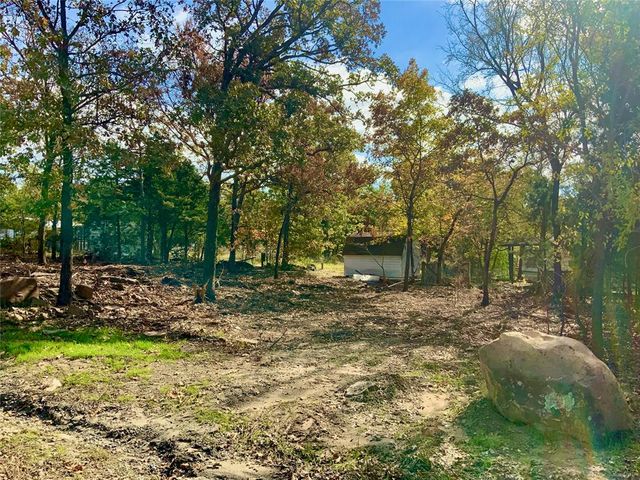 Pine Drive, Stigler, OK 74462