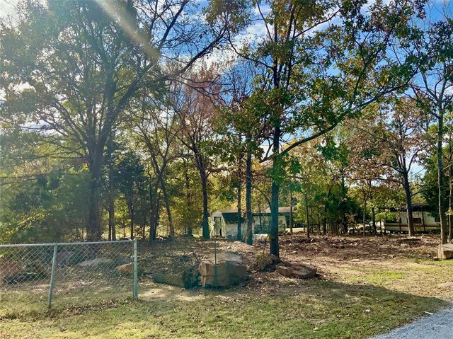 Pine Drive, Stigler, OK 74462