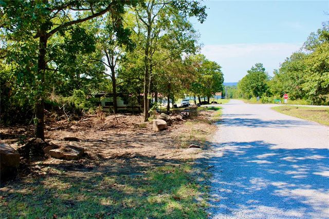 Pine Drive, Stigler, OK 74462