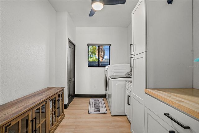 1185 S SHADE AVENUE, Sarasota, FL 34237