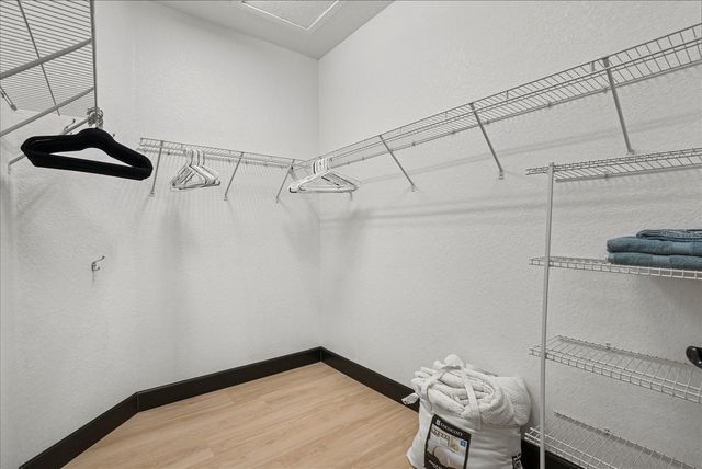 1185 S SHADE AVENUE, Sarasota, FL 34237