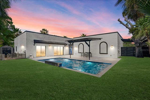 1185 S SHADE AVENUE, Sarasota, FL 34237