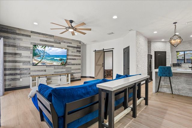 1185 S SHADE AVENUE, Sarasota, FL 34237