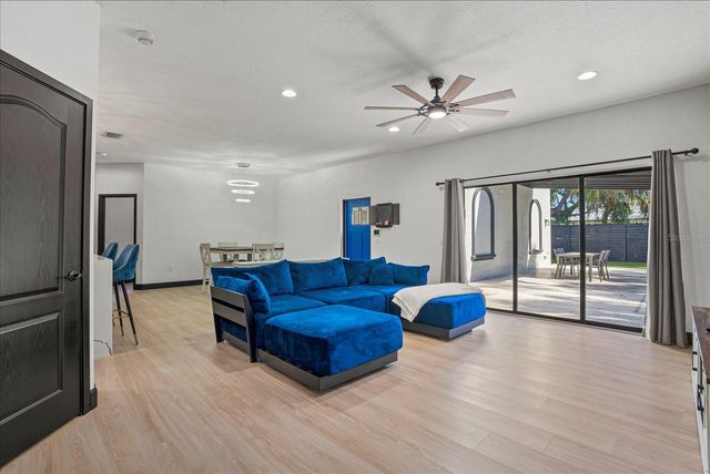 1185 S SHADE AVENUE, Sarasota, FL 34237