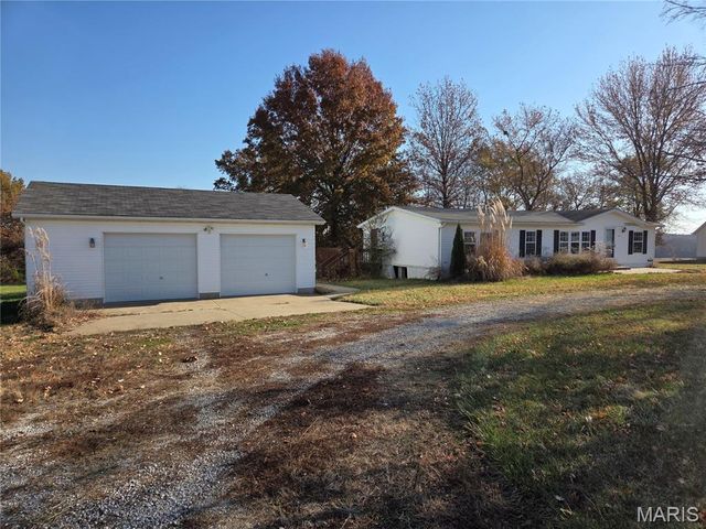 698 Ridge Road, Troy, MO 63379