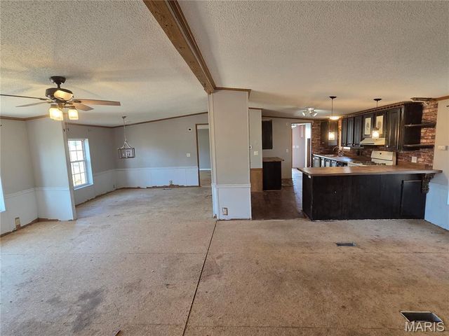 698 Ridge Road, Troy, MO 63379