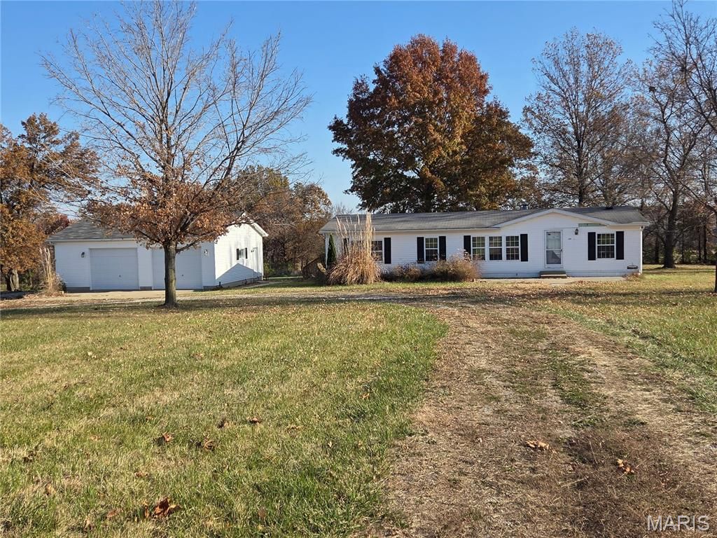 698 Ridge Road, Troy, MO 63379