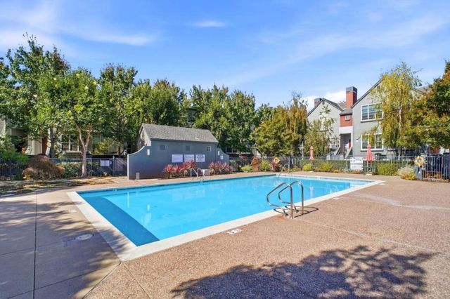 637 Atherton Place 403, Hayward, CA 94541