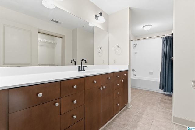 1040 Broadway Park Apt 305, Homewood, AL 35209