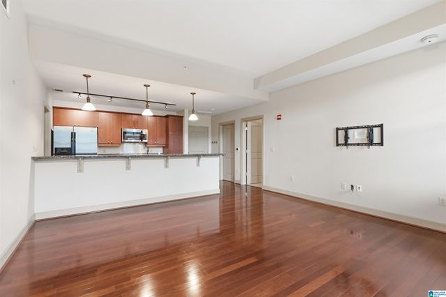 1040 Broadway Park Apt 305, Homewood, AL 35209