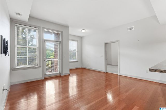 1040 Broadway Park Apt 305, Homewood, AL 35209