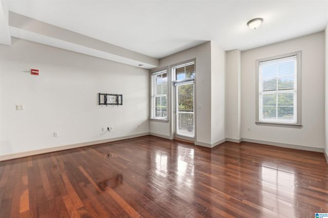 1040 Broadway Park Apt 305, Homewood, AL 35209