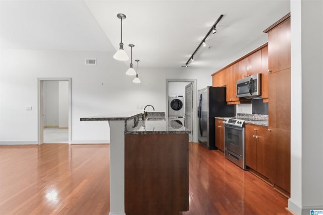 1040 Broadway Park Apt 305, Homewood, AL 35209