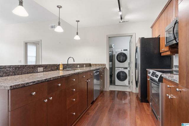 1040 Broadway Park Apt 305, Homewood, AL 35209