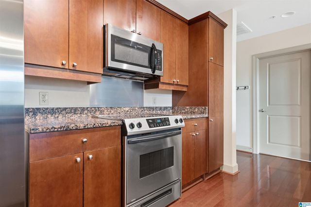 1040 Broadway Park Apt 305, Homewood, AL 35209