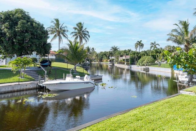 7951 W Lake Drive, Lake Clarke Shores, FL 33406
