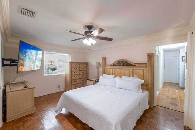 7951 W Lake Drive, Lake Clarke Shores, FL 33406