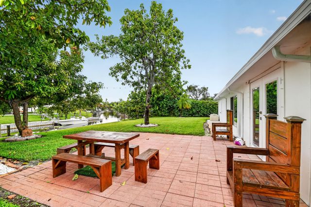 7951 W Lake Drive, Lake Clarke Shores, FL 33406