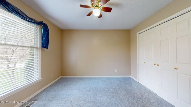 1003 Benton Ridge Dr, Louisville, KY 40245