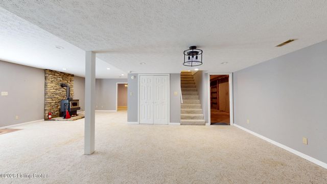 1003 Benton Ridge Dr, Louisville, KY 40245