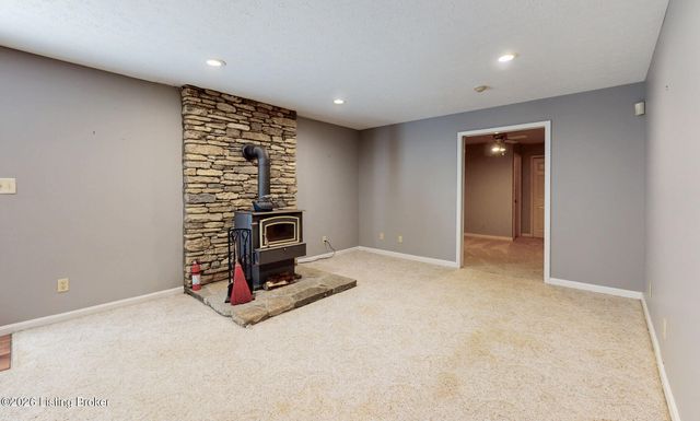 1003 Benton Ridge Dr, Louisville, KY 40245