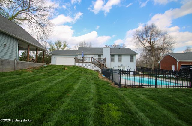 1003 Benton Ridge Dr, Louisville, KY 40245