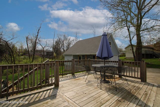 1003 Benton Ridge Dr, Louisville, KY 40245