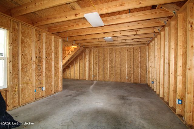 1003 Benton Ridge Dr, Louisville, KY 40245