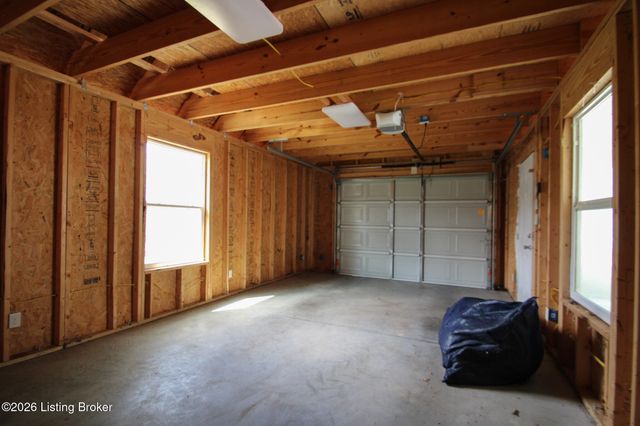 1003 Benton Ridge Dr, Louisville, KY 40245