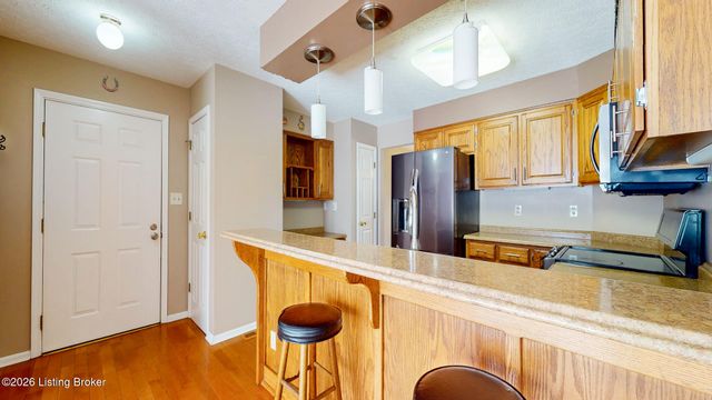 1003 Benton Ridge Dr, Louisville, KY 40245