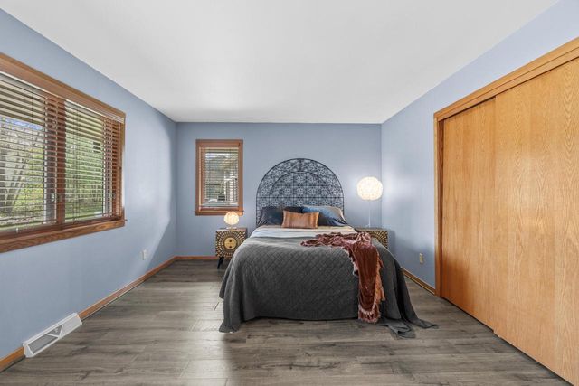 6746 35th STREET, Franklin, WI 53132
