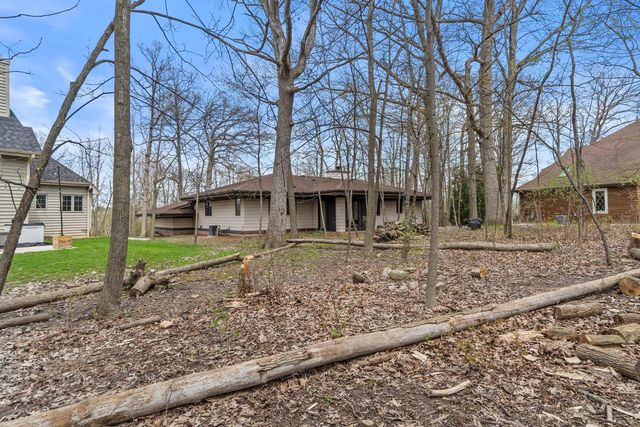 6746 35th STREET, Franklin, WI 53132